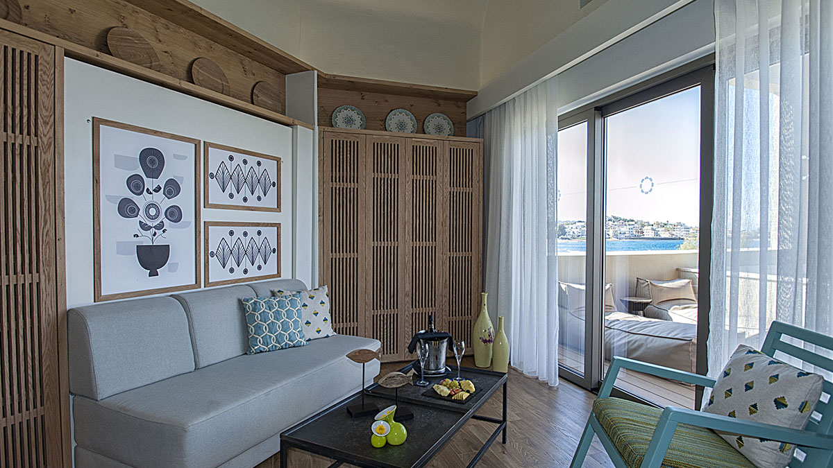 Ultimate Haven Sea Front with Private Pool